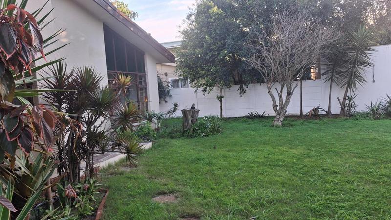 To Let 3 Bedroom Property for Rent in Table View Western Cape